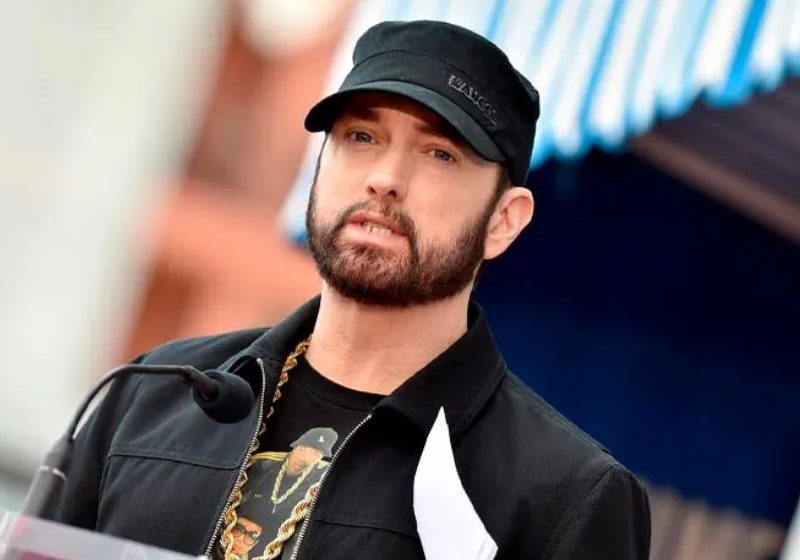  Eminem divulga novo projeto com grandes parcerias