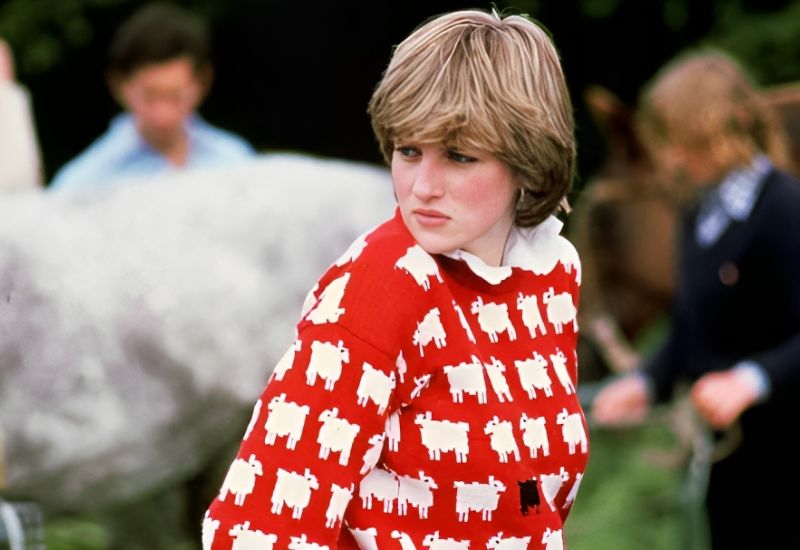  Suéter da princesa Diana bate recorde em leilão