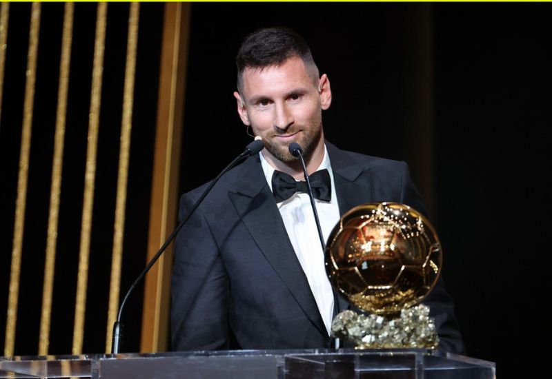  Lionel Messi ganha sua 8ª Bola de Ouro 
