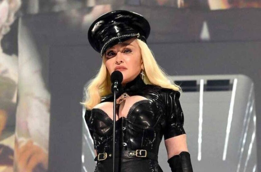  Madonna é processada por atraso em apresentações