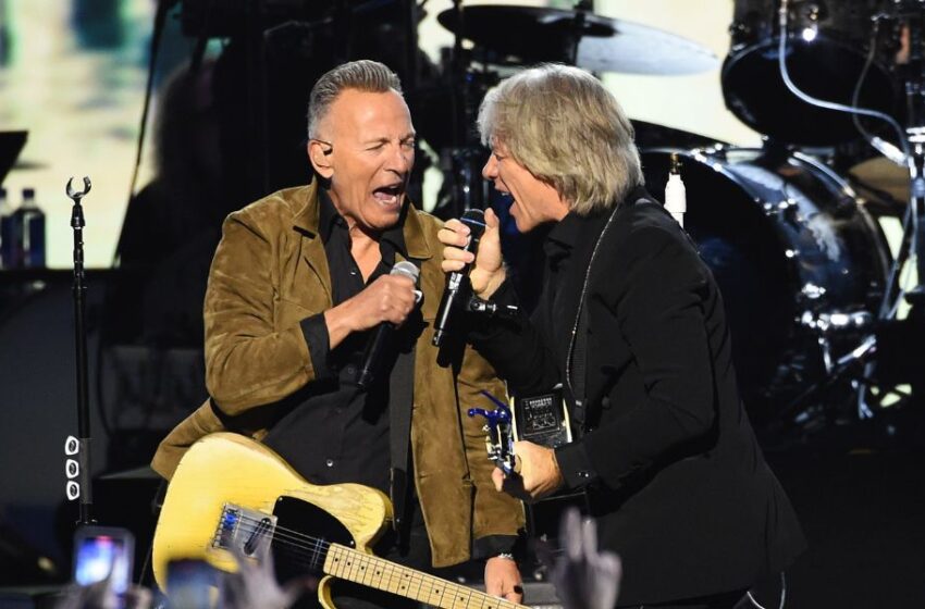  Jon Bon Jovi faz dueto com Bruce Springsteen 